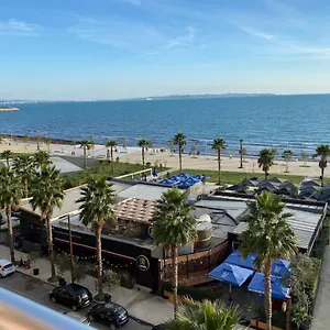 Sea View Apartment/beach/city Center/wifi Apartament